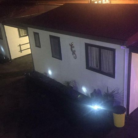 Windsor Lodge & Caravan Park Waitahanui Exterior photo